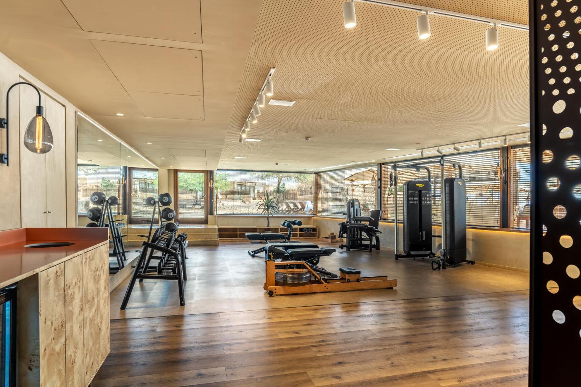 Beresheet By Isrotel Exclusive Mitzpe Ramon Esterno foto The gym at the 1001 Club