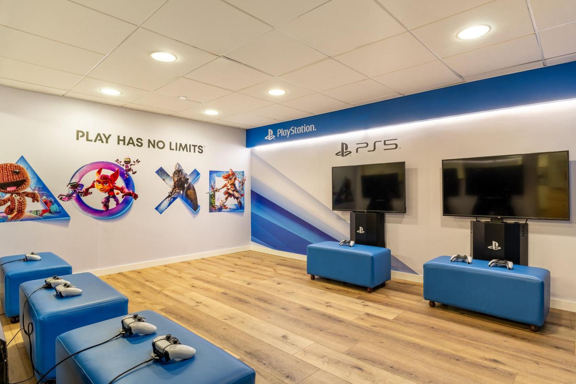 Beresheet By Isrotel Exclusive Mitzpe Ramon Esterno foto PlayStation Lounge at the PlayStation Experience 2016