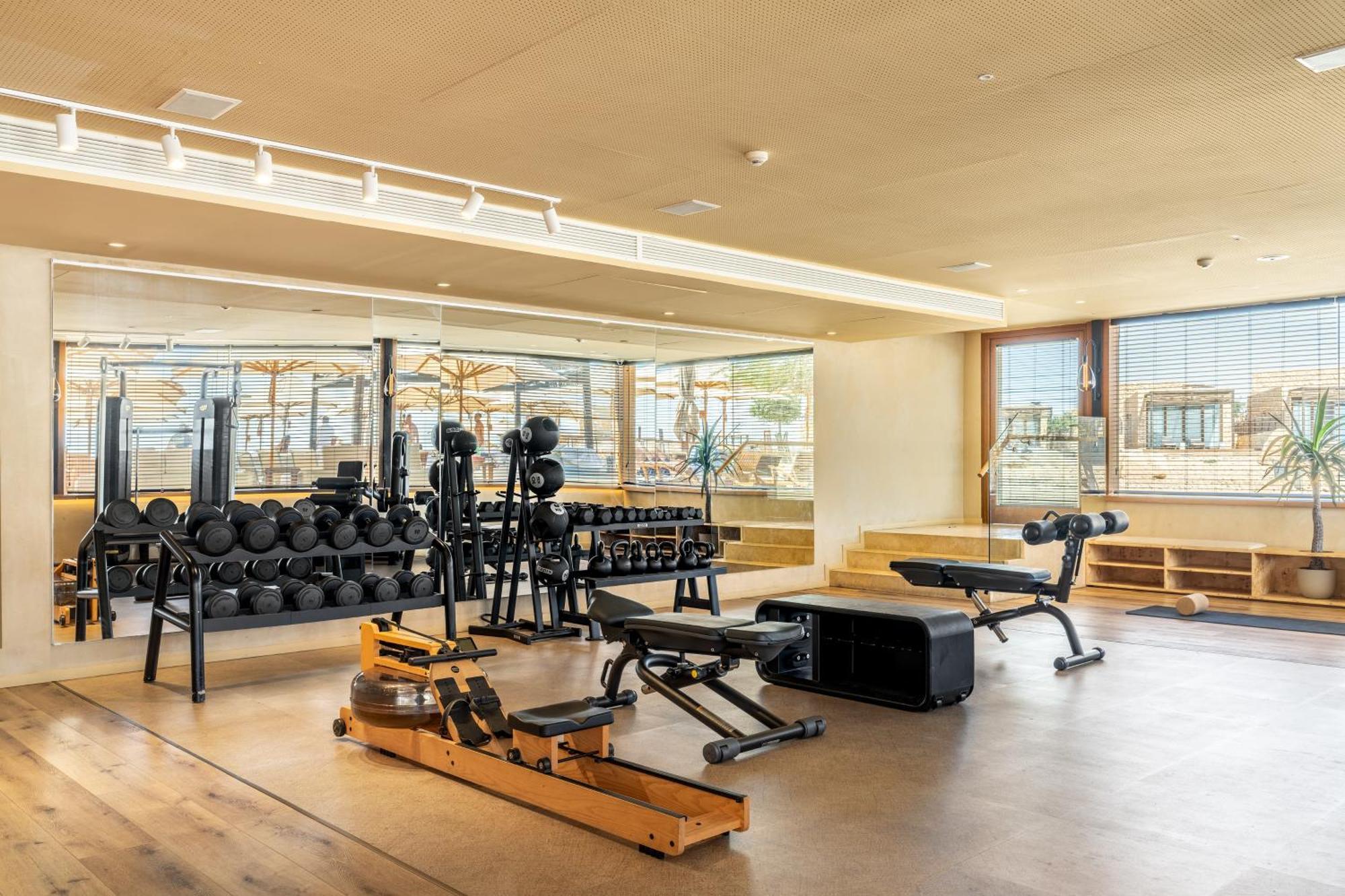 Beresheet By Isrotel Exclusive Mitzpe Ramon Esterno foto The gym at The Standard London